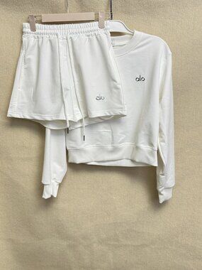 ALO Blue & White Sweatshirt and Shorts Set — Size S